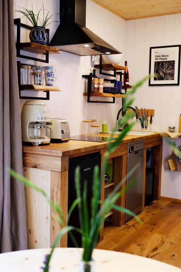 Hjem - Tiny Homes Direkt Am Wald Zwischen Allgaeu & Bodensee Bergatreute المظهر الخارجي الصورة