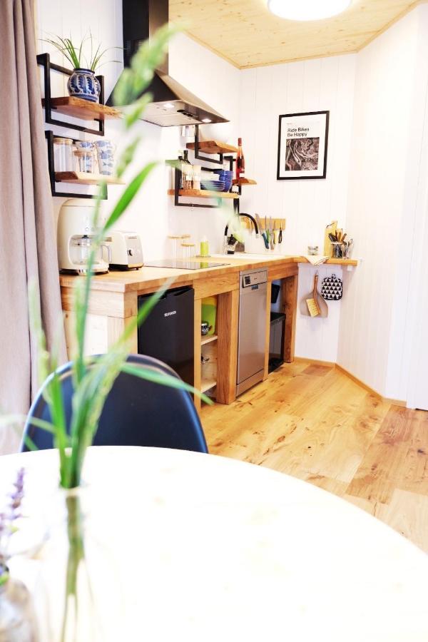 Hjem - Tiny Homes Direkt Am Wald Zwischen Allgaeu & Bodensee Bergatreute المظهر الخارجي الصورة
